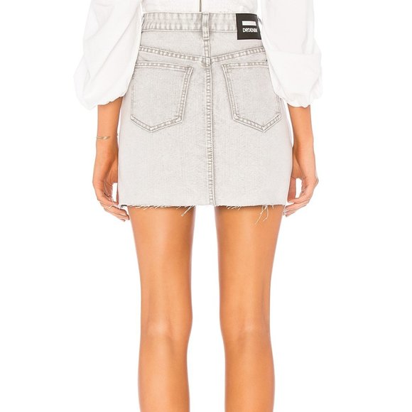 Distressed white denim skirt Revolve - Picture 4 of 5